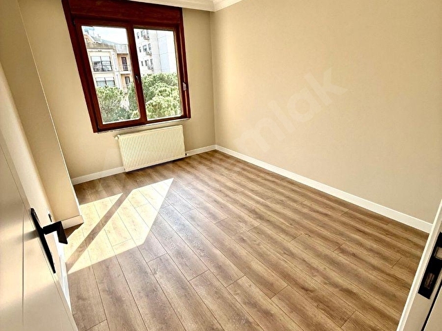 CaddeİST GÖZTEPE CADDEYE YAKIN 100m² NET 18 YILLIK ARA KAT - Görsel 15