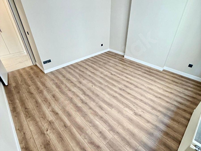 CaddeİST GÖZTEPE CADDEYE YAKIN 100m² NET 18 YILLIK ARA KAT - Görsel 19