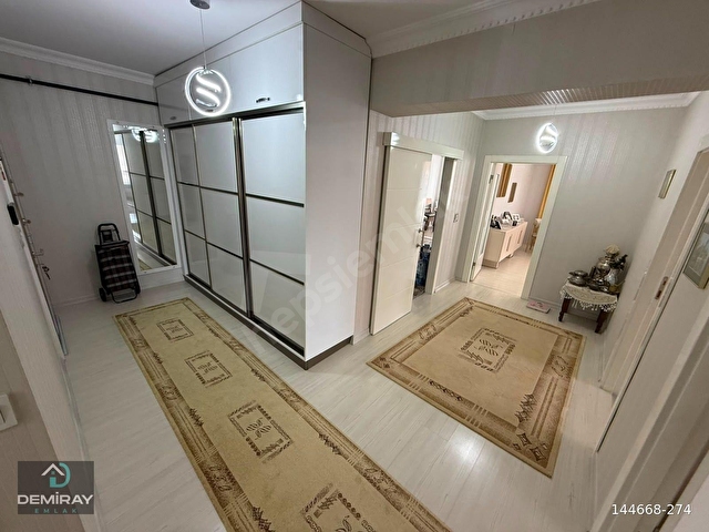 DEMİRAYDAN PROTOKOL YOLU DİBİ YENİ BİNA 3+1 135 M2 ÇİFT BANYO ! - Görsel 16