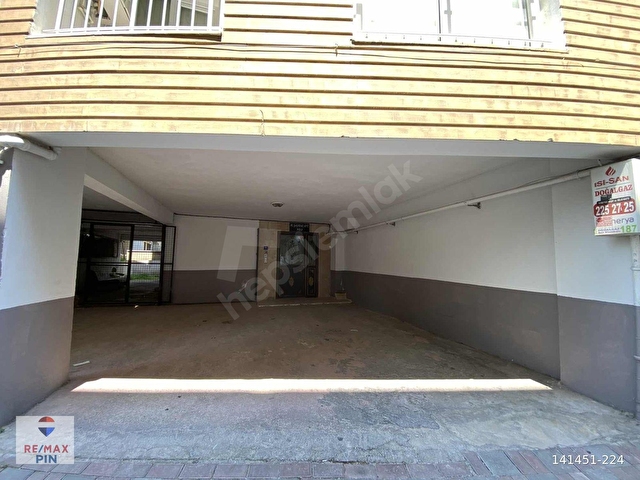 REMAX PINDEN ORTA MH.DE SELANİK CD EŞYALI VE KLIMALI 1+1 - Görsel 2