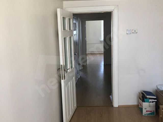KURTULUŞ MAH.CUMHURİYET BUL. ADLİYE, VE TRAMVAY YAKINI ARAKAT BAKIMLI KİRALIK 3+1 DAİRE - Görsel 21