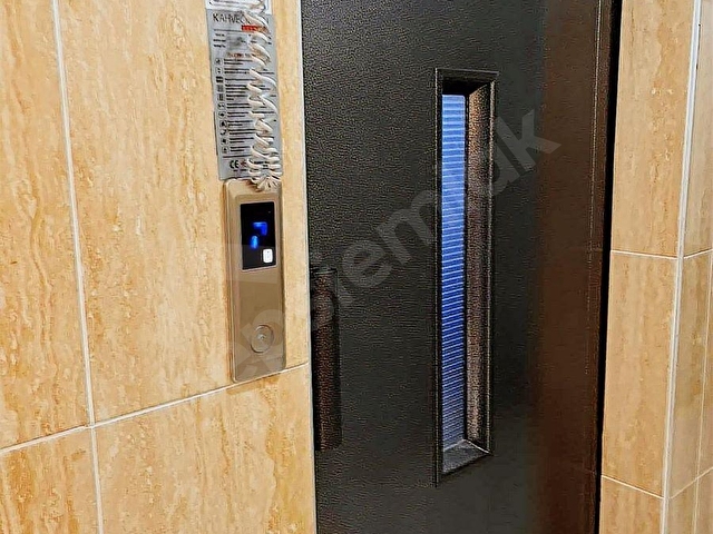 EYÜP SULTAN MAHALLESİNDE METRO MERKEZ YANINDA 2+1