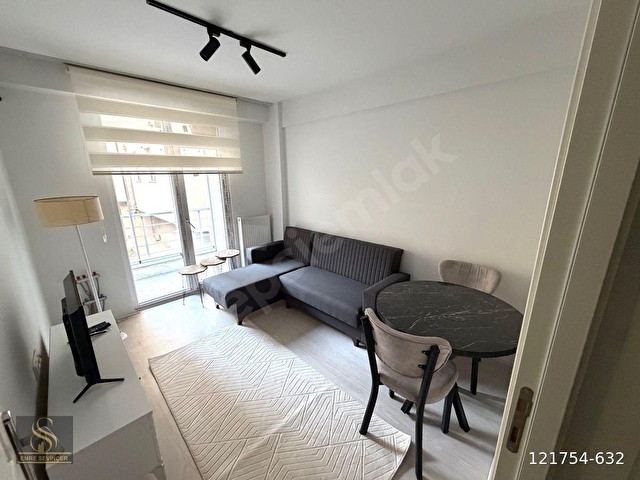 SEVİNÇERDEN SÜTLÜCEDE AND. ÜNİ. YANI BALKONLU LÜX EŞYALI 1+1 KİRALIK DAİRE