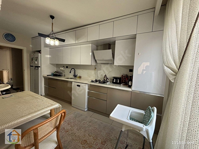 ALTİN ORANDA BAKİMLİ 150 M2 KAPALİ GARAJLİ GÜNEY CEPHE 3+1