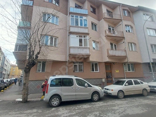 CENTURY21 VİZYON BAHÇELİEVLER MAHALLESİ SATILIK 3+1DAİRE - Görsel 5