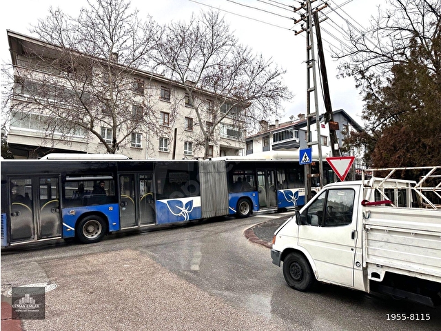 UZMAN EMLAKTAN FOÇA SOKAKTA UYGUN FİYATLI 1+1 DAİRE - Görsel 8