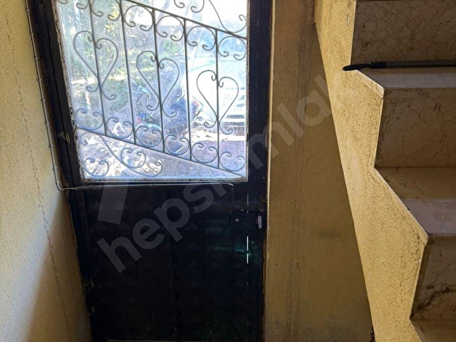 Şehir merkezine yakın, oturuma hazır müstakil ev - Görsel 17
