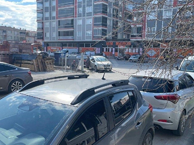 ANDAÇ EMLAKTAN ABDURRAHMAN MAH.MİGROS KARŞISINDA YAŞAR ATLI PLAZA YANI KİRALIK 1+1 AYRI MUT - Görsel 18