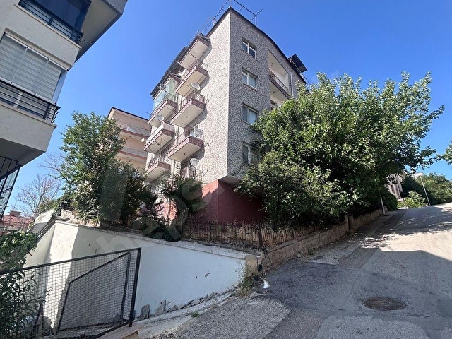 DOKUZ EYLÜL SOKAKTA MOBİLYALI EŞYALI 2+1 KOMBİLİ DAİRE
