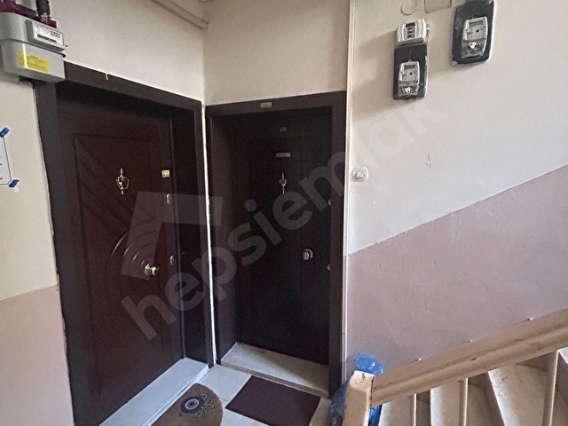 DOKUZ EYLÜL SOKAKTA MOBİLYALI EŞYALI 2+1 KOMBİLİ DAİRE - Görsel 3