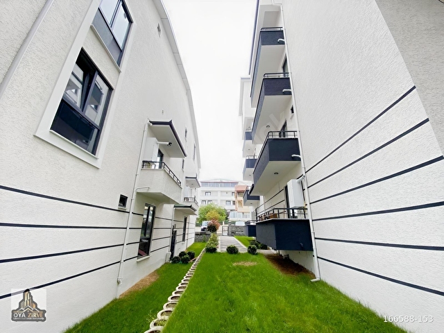 BAŞİSKELEDE 2 BLOKLU BUTİK SİTE İÇERİSİNDE 2+1 ARA KAT DAİRE