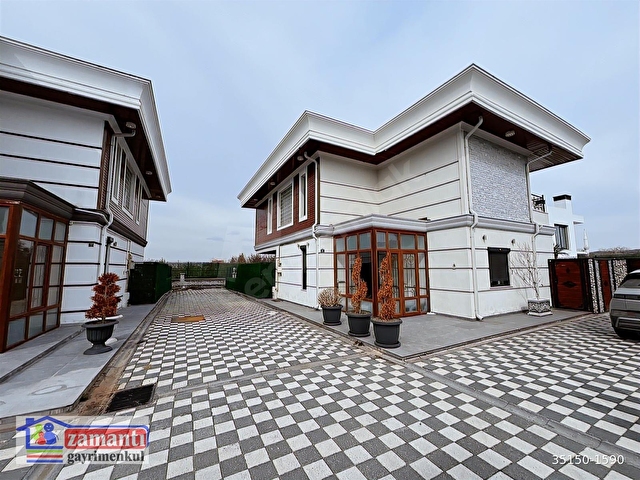 230 m2 ,5 Oda,Lüks Yapılı,575 m2 Arsalı,HAVUZLU Villa - Görsel 8