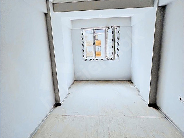 ASİL EMLAKtan MURADİYE MAHsinde 1+1 SATILIK SIFIR DAİRE - Görsel 10