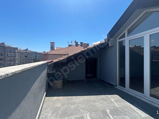 Site İçinde Geniş, Otoparklı ve Havuzlu 4+1 Çatı Dubleksi - Görsel 25