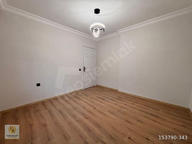 BARAJYOLU CİVARI/2+1/4 KATLI BİNA/15 YAŞ/ASANSÖRLÜ/KİLERLİ/CAZİP - Görsel 11