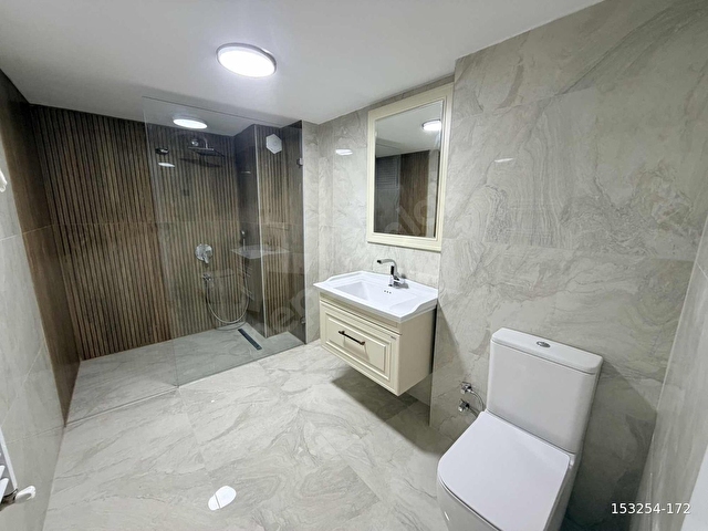 BORNOVA ZAFER CADDESİNDE TAMAMI SIFIR TADİLATLI 3+1 FIRSAT DAİRE - Görsel 29