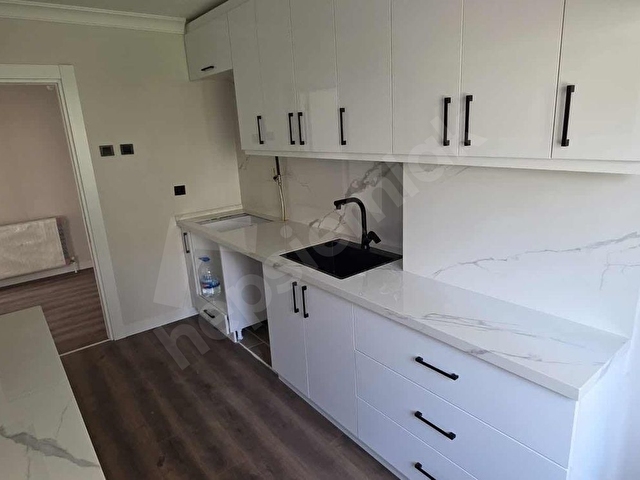 BORNOVA ZAFER CADDESİNDE TAMAMI SIFIR TADİLATLI 3+1 FIRSAT DAİRE - Görsel 24
