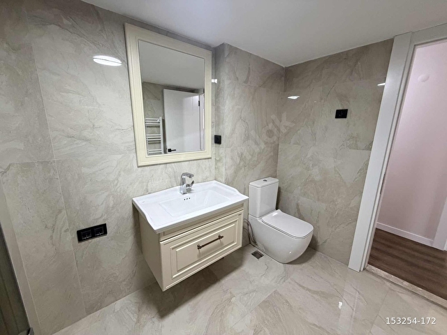 BORNOVA ZAFER CADDESİNDE TAMAMI SIFIR TADİLATLI 3+1 FIRSAT DAİRE - Görsel 30