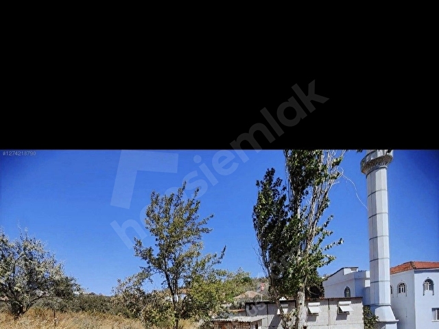 GAZİEMİRDE SATILIK 176 M2 TEK TAPU BAHÇE KULLANIM ALANI 550M2