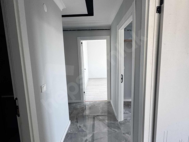 ARNAVUTKÖY DEVLET HASTANESİNE YAKIN SATILIK 2.KAT 2+1 90M2 - Görsel 14