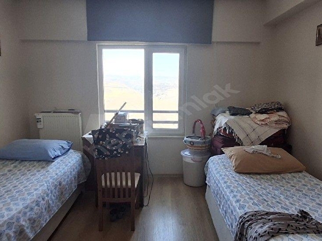 GÜNEYPARK 1DE  SATILIK  KONUT 5+1 NET 270m2, ARA KAT,  VADİ MANZARALI - Görsel 18