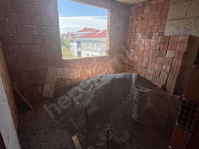 DENİZ TARAFI YARI PEŞİN YARI TAPU TESLİMİ FIRSAT 1+1 - Görsel 3