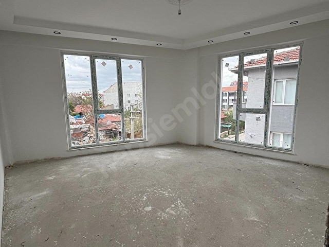 ESTORIADAN ŞARHÖYÜK MH BÜYÜK PARK YAKINI KULLANIŞLI 2+1 DAİRE - Görsel 2