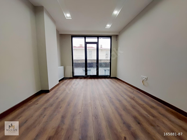 Bahçelievlerde Sıfır Binada 4+1 Dubleks Daire - Merkezi Konum