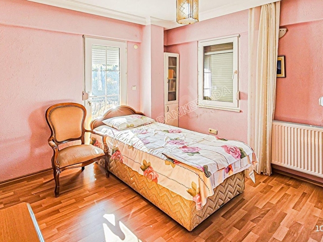 Kuşadasında Deniz Manzaralı 7+2 Müstakil Villa - Görsel 22