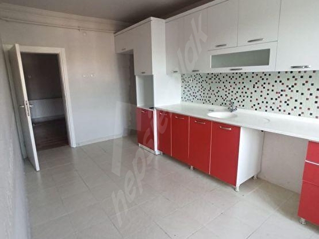 ZONGULDAK EREĞLİ KIRMACI MAHALLESİ OKULLAR BÖLGESİNDE SAHİLE YAKIN ANA YOL KENARI 3+1 KİRALIK DAİRE - Görsel 9