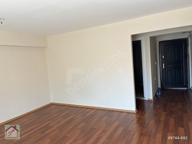 Kent-2de kiralık 3+1 ara kat, temiz manzaralı, site içi daire - Görsel 4