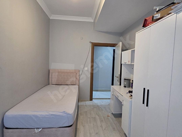 ADLİYENİN HEMEN ARKASINDA 2+1 FULL EŞYALI DAİRE - Görsel 24