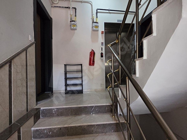 ADLİYENİN HEMEN ARKASINDA 2+1 FULL EŞYALI DAİRE - Görsel 10