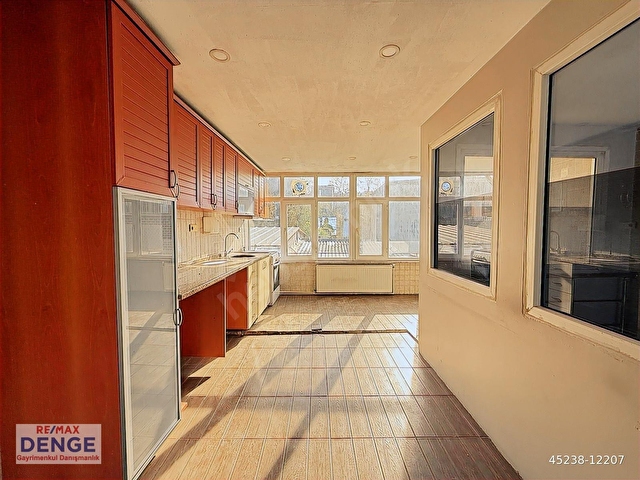 EYÜP OTAKÇILAR CADDESİ ÜZERİ 304 M2 KOMPLE KİRALIK BİNA - Görsel 12