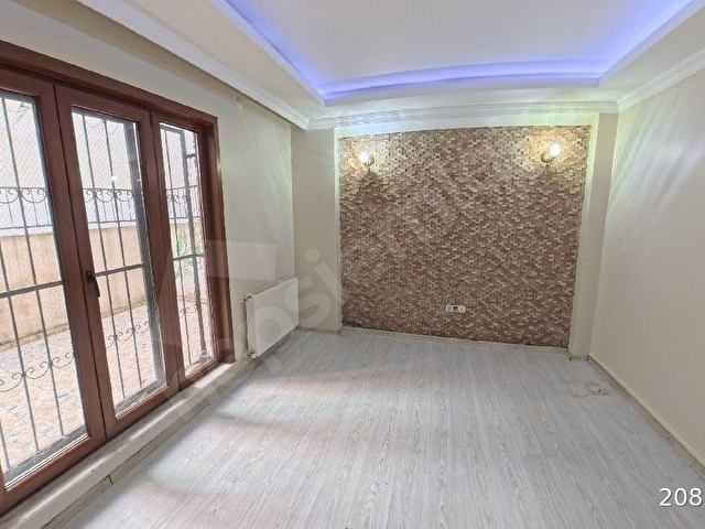 İSTANBUL KAĞITHANE EMNİYETEVLERİ 2+1 LEVENT METROYA 4 DK ASANSÖRLÜ BAHÇELİ BOYALI MERKEZDE