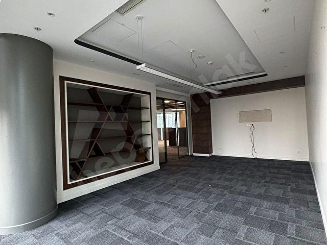 Maslak Prestijli Plazada 1000m2 Dekorasyonlu Kiralık Ofis / LUX - Görsel 12