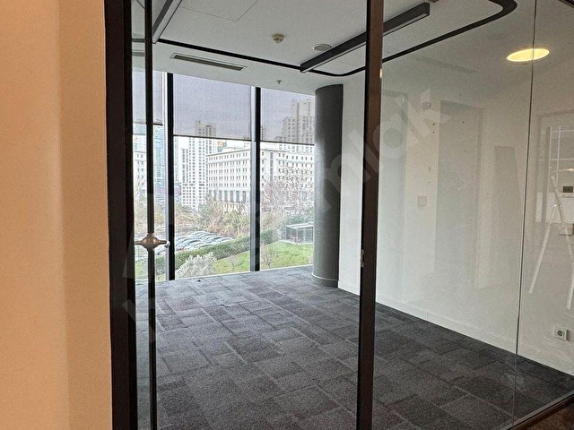 Maslak Prestijli Plazada 1000m2 Dekorasyonlu Kiralık Ofis / LUX - Görsel 6