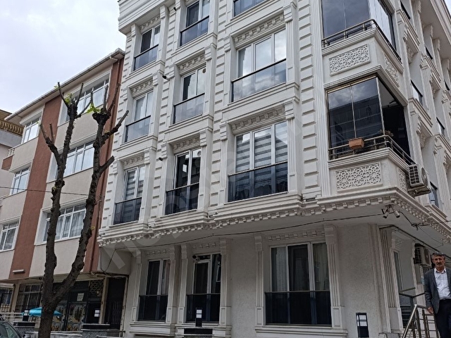 AVCILAR PARSELLER DE 2+1 80 m2 7 YILLIK TERAS DAİRE