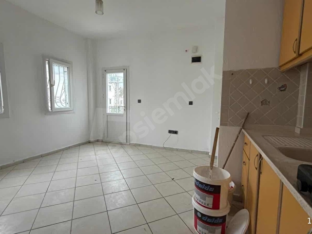 Bodrum Eskiçeşme Marinaya 100mt 1+1 Üst Kat Kiralık Daire - Görsel 7