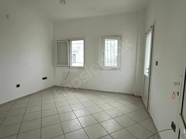 Bodrum Eskiçeşme Marinaya 100mt 1+1 Üst Kat Kiralık Daire