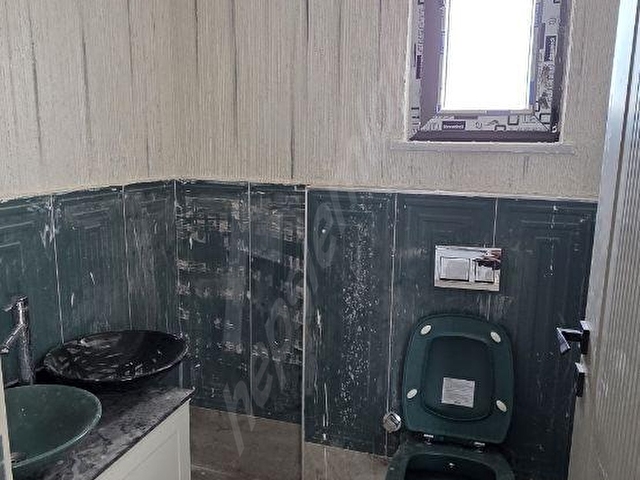 ALTINOLUKTA ORGANİZE YOLU ÜSTÜNDE MESKENLİ YERDEN ISITMALI VİLL - Görsel 24