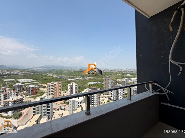 RİVAXTAN MANZARASIYLA ÖN PLANDA GENİŞ OTURUM MODERN MİMARİ 4+1 - Görsel 30
