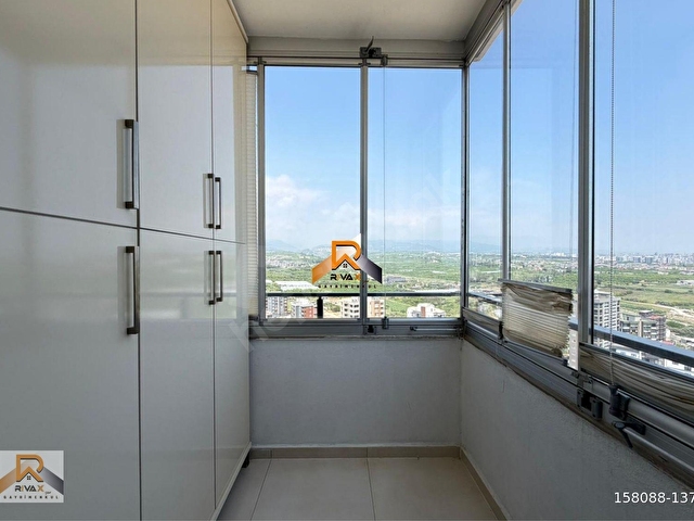 RİVAXTAN MANZARASIYLA ÖN PLANDA GENİŞ OTURUM MODERN MİMARİ 4+1 - Görsel 21