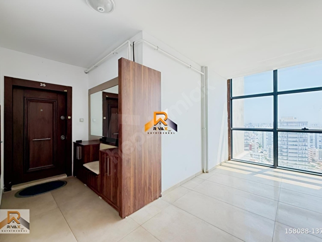 RİVAXTAN MANZARASIYLA ÖN PLANDA GENİŞ OTURUM MODERN MİMARİ 4+1 - Görsel 2