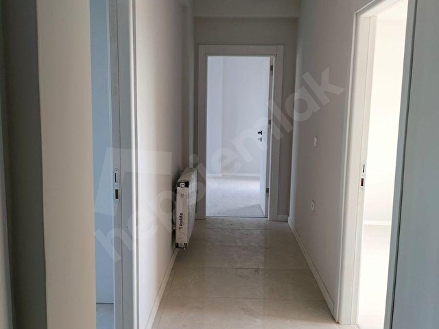 MUTFAK SALON AYRI EBEVEYN BANYOLU ÇİFT BALKONLU GENİŞ 2+1 DAİRE - Görsel 16