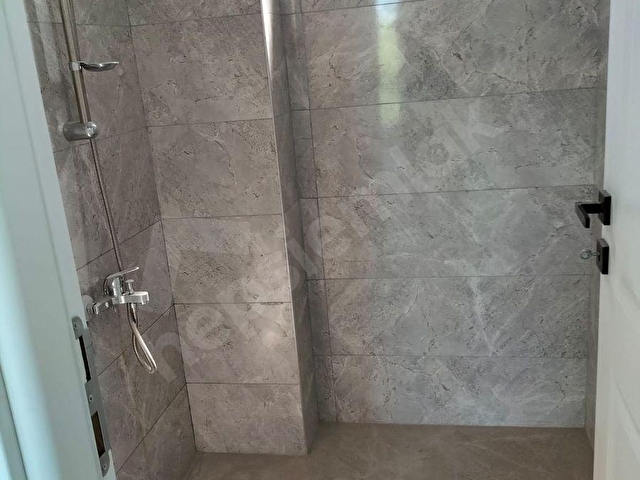 MUTFAK SALON AYRI EBEVEYN BANYOLU ÇİFT BALKONLU GENİŞ 2+1 DAİRE - Görsel 25