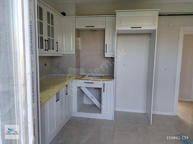 MUTFAK SALON AYRI EBEVEYN BANYOLU ÇİFT BALKONLU GENİŞ 2+1 DAİRE - Görsel 9