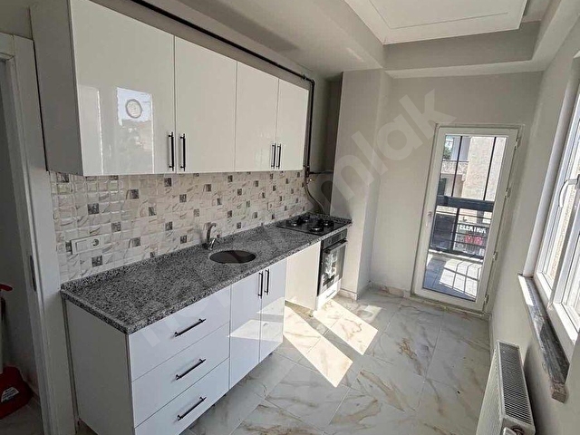 BUTİK SİTEDE CADDE ÜZERİ 2+1 85m2 SATILIK LÜKS ARAKAT DAİRE - Görsel 5