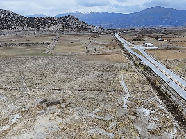 ANA YOL ÜZERİNDE LOJİSTİK AVANTAJLI 7.600 m² İMALATHANE ARSASI - Görsel 25
