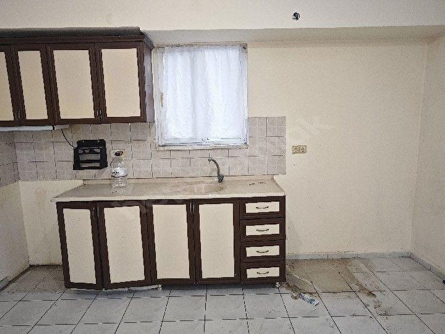 Kemer Merkezde geniş 1+1 Kiralık Daire - Görsel 3